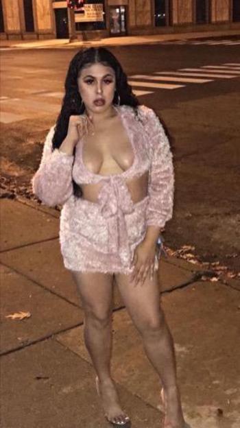 8722551842, transgender escort, Chicago