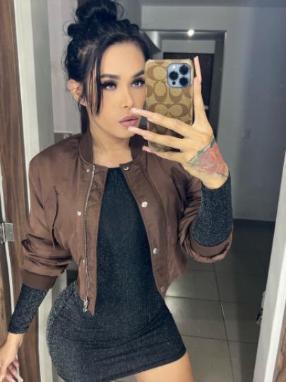 Devid Hamilton onlayn erotika Qishda yalangoch ayollar fotosuratlari